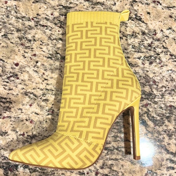 Steve Madden Sock Boots - Picture 2 of 6